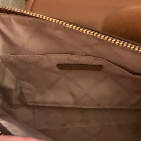 EUC Michael Kors Tan and Brown Crossbody Bag 2 in 1 bag.  Parker Large Empire - Picture 10 of 11